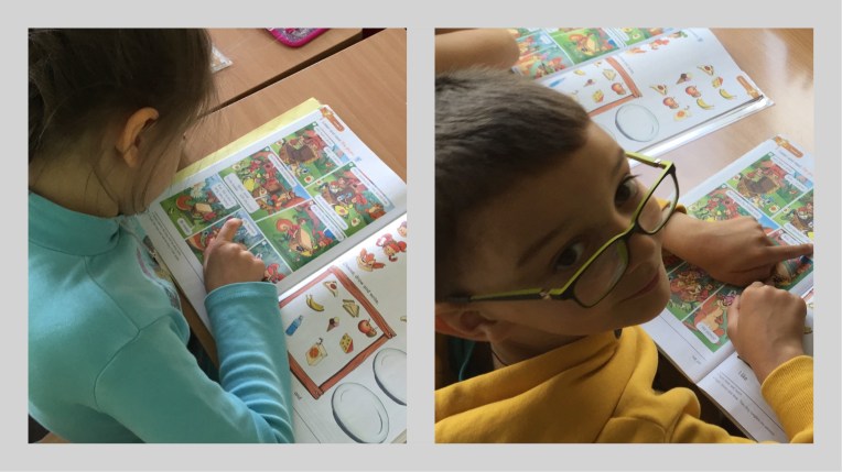 Class 1a reading the picnic.